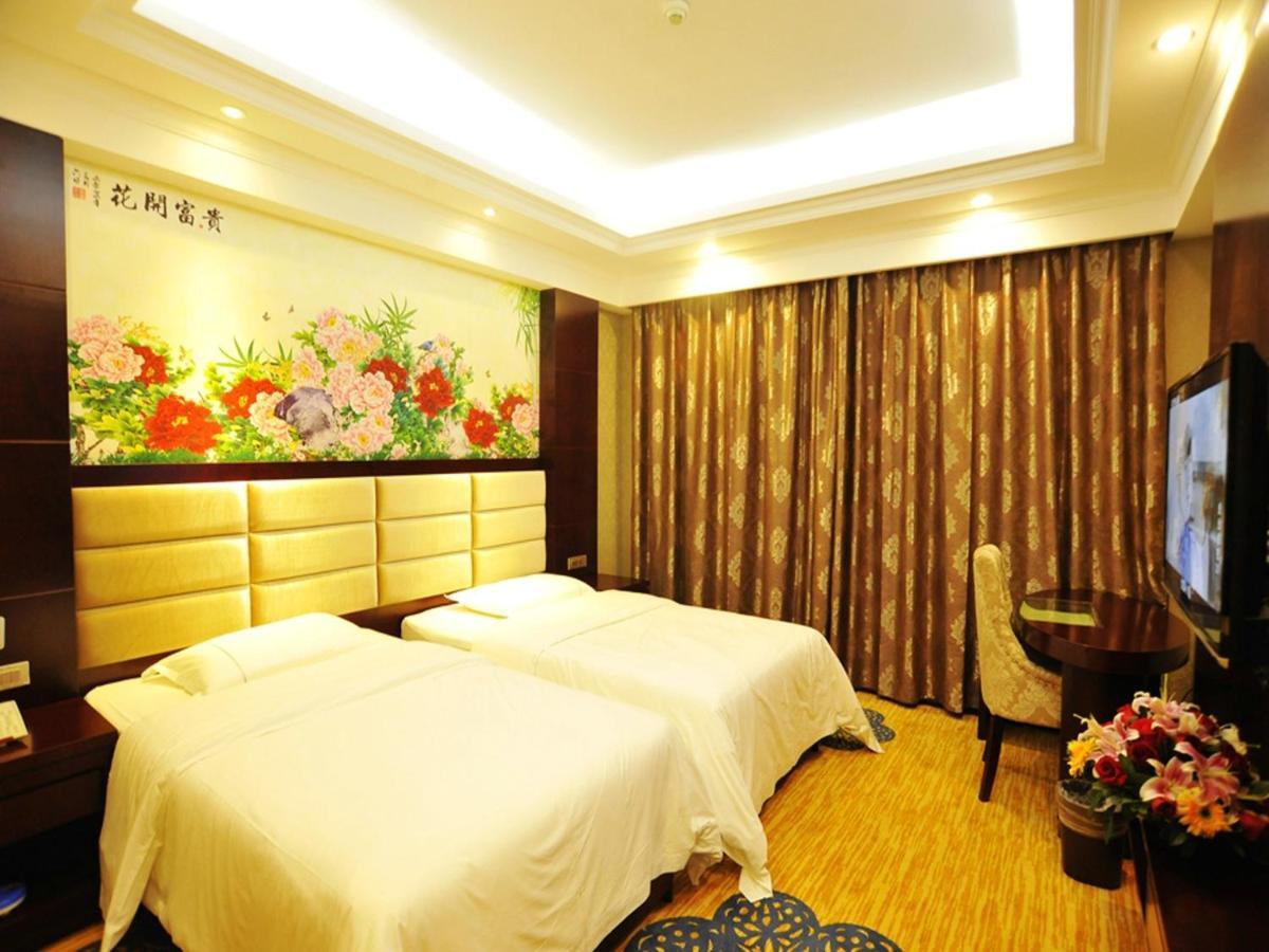 New West Street Hotel - Grand Wing Yangshuo Habitación foto