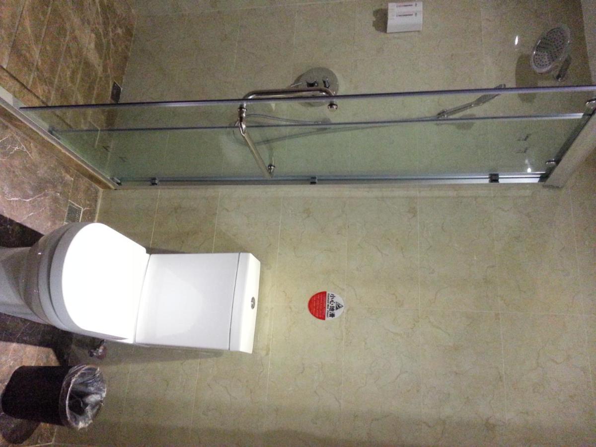 New West Street Hotel - Grand Wing Yangshuo Habitación foto